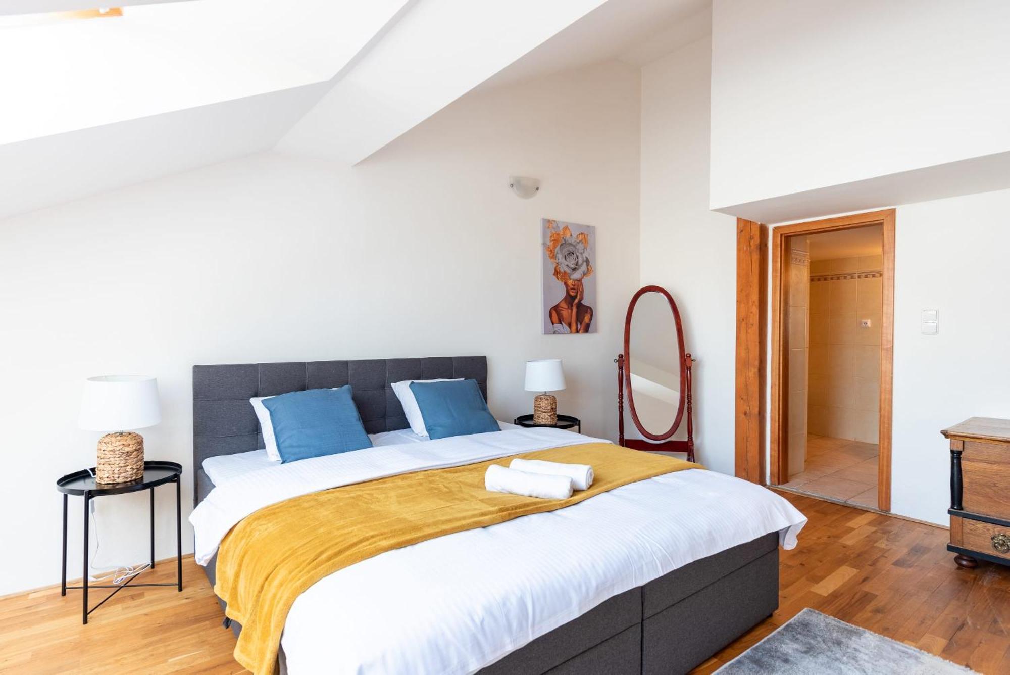 Spacious Near National Museum Appartamento