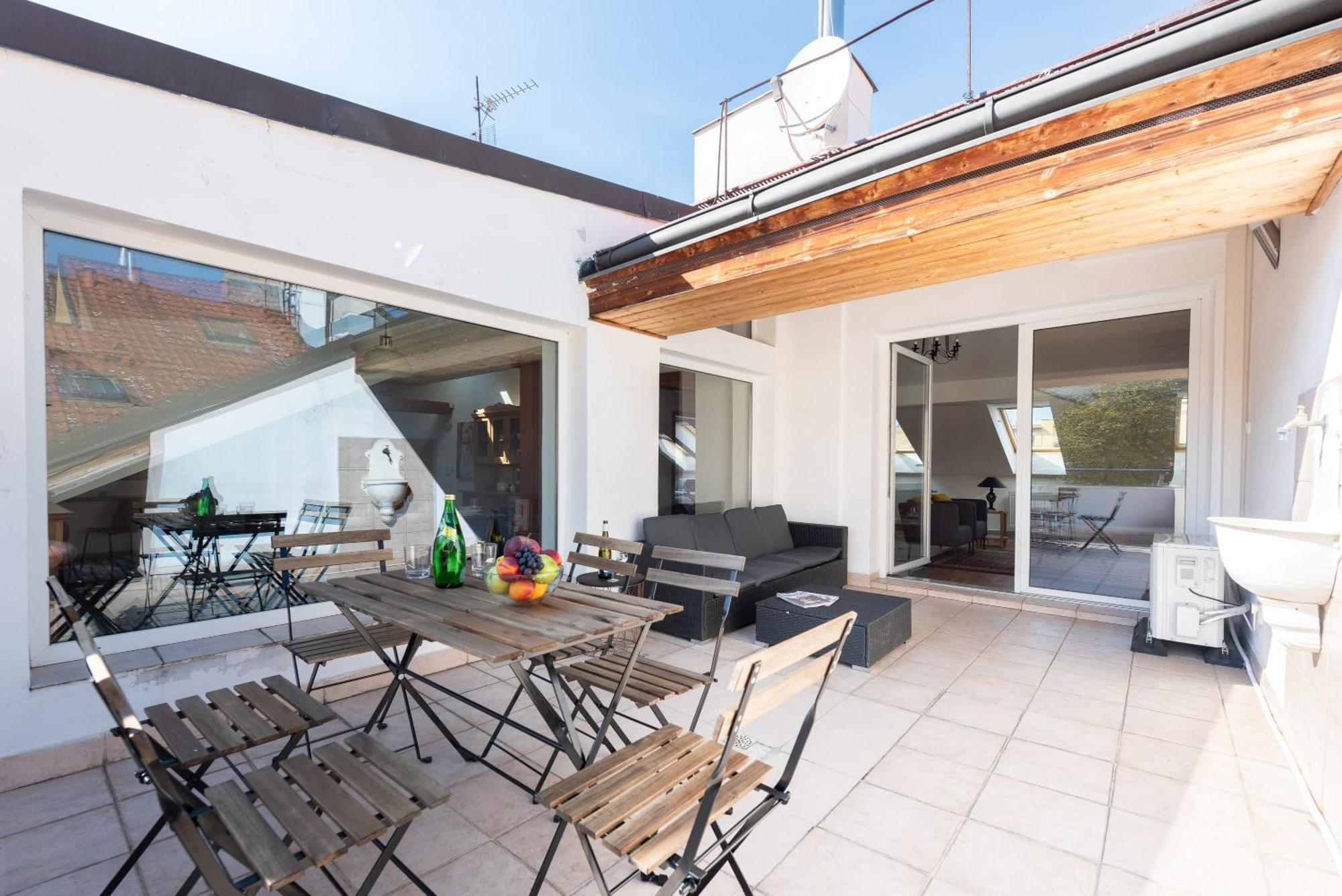 Appartamento Spacious Near National Museum