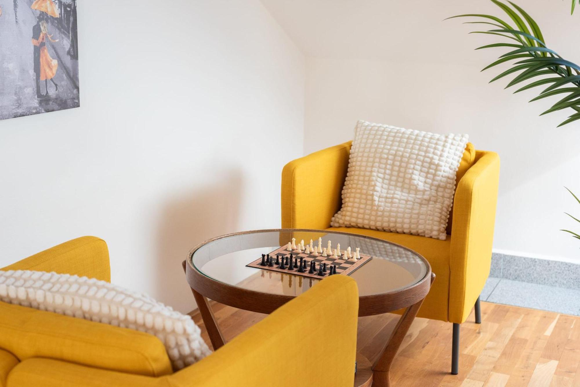 Appartamento Spacious Near National Museum Praga