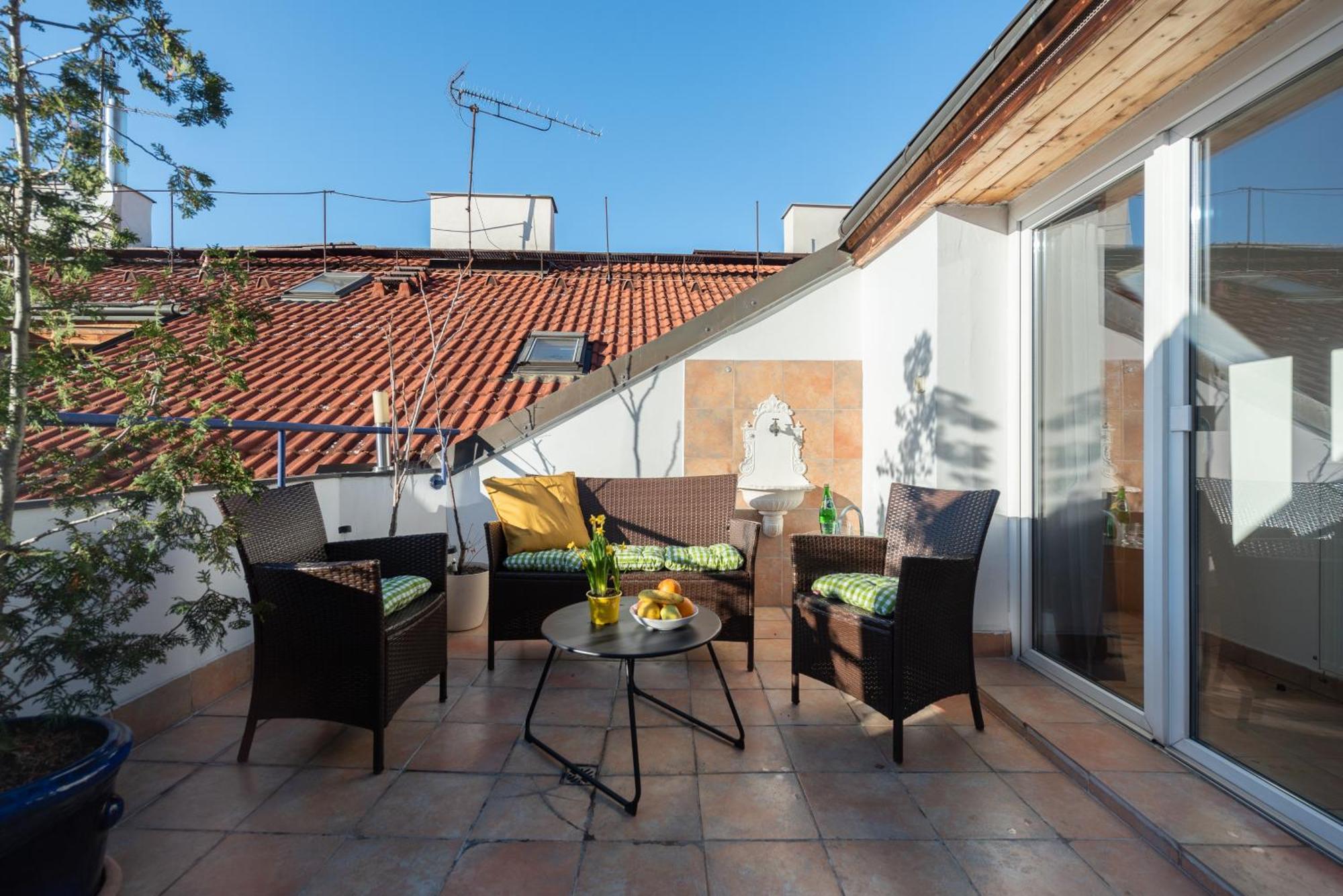 Spacious Near National Museum * Praga