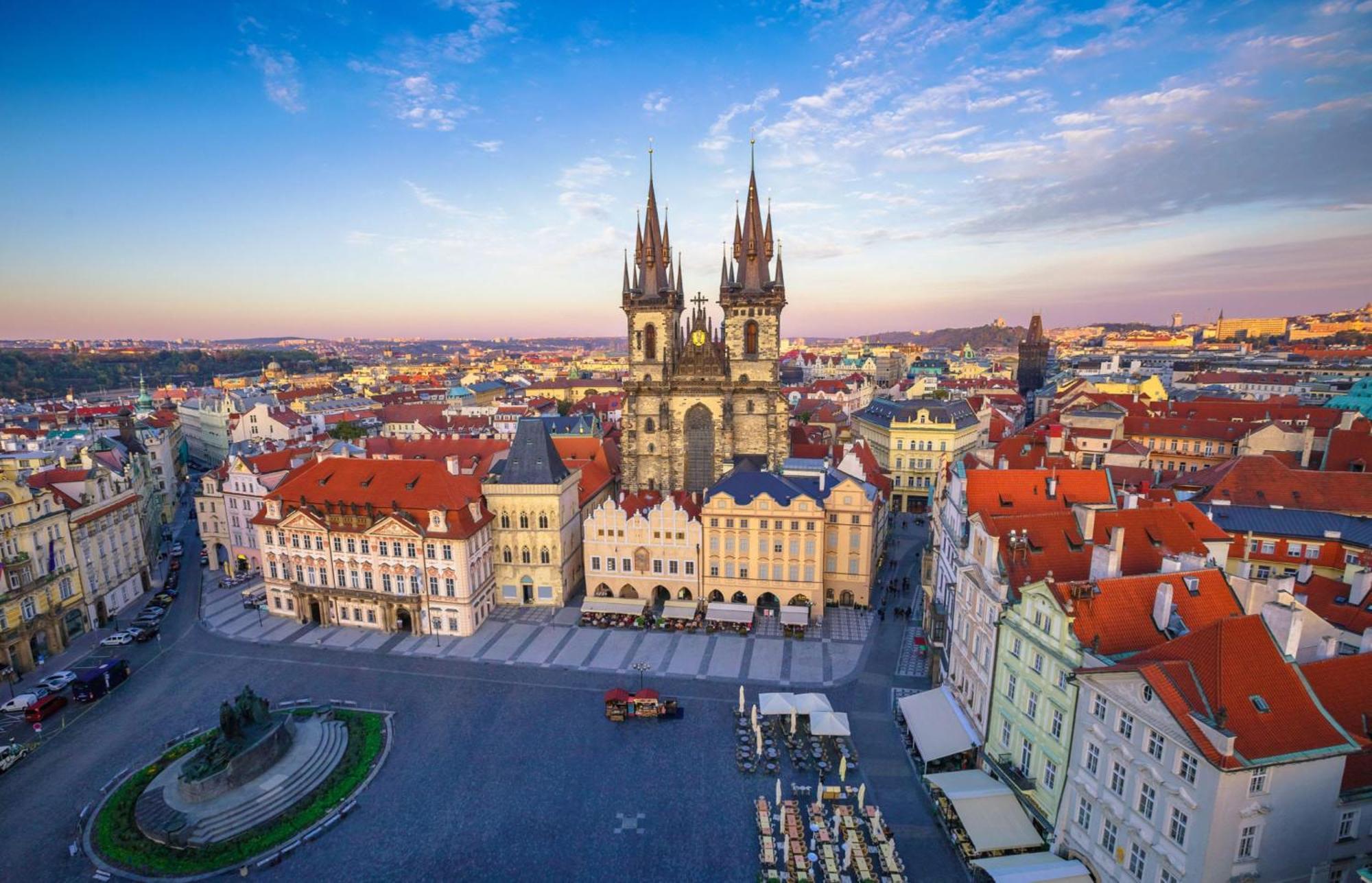 Spacious Near National Museum Praga